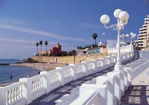 Benalbeach Sea Front Benalmádena Buitenkant foto
